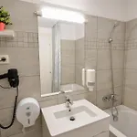 Center Apartman *