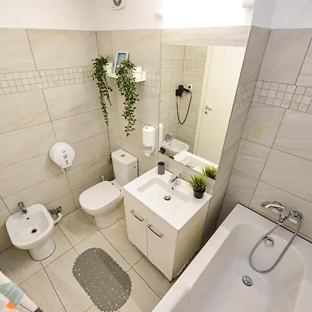 Center Appartement Boekarest